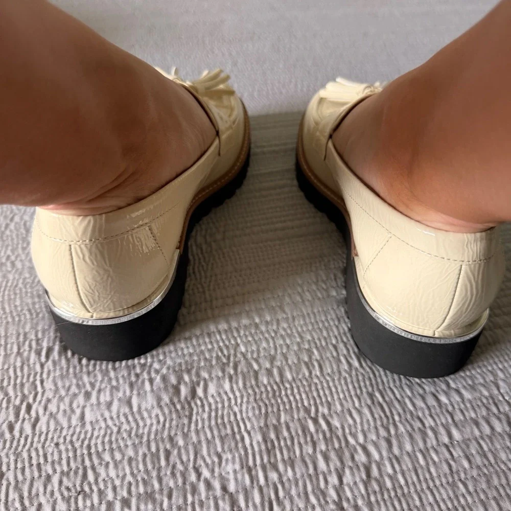 NEW Franco Sarto Carol Women's Cream‎ Patent Tassel Lug Sole Loafers Size 6.5M